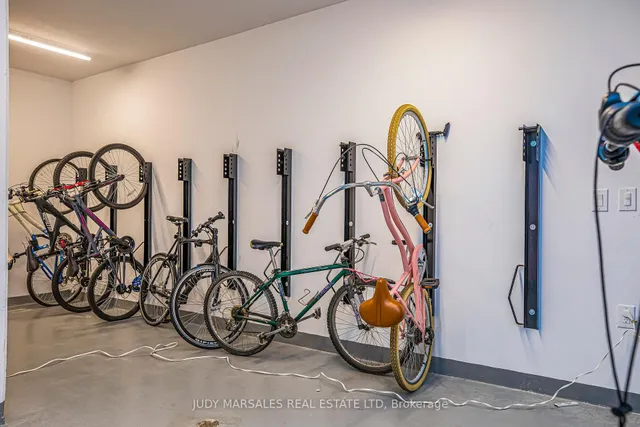 Additional image 30 of 85 Robinson St Unit 1010