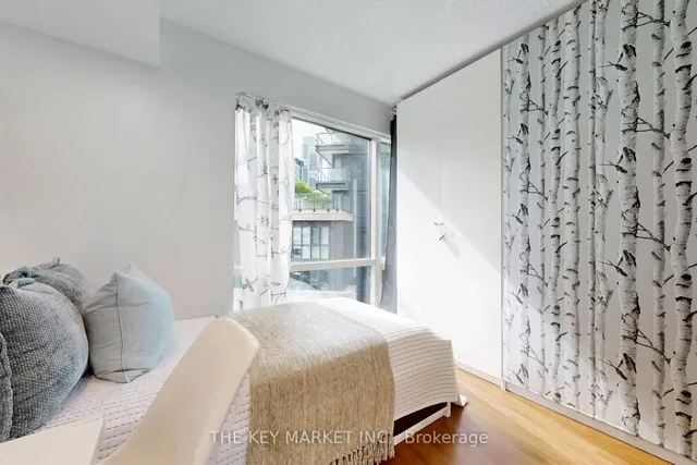 Additional image 20 of 1001 Bay St Unit 813