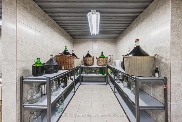 Additional image 37 of 221 Glover Rd