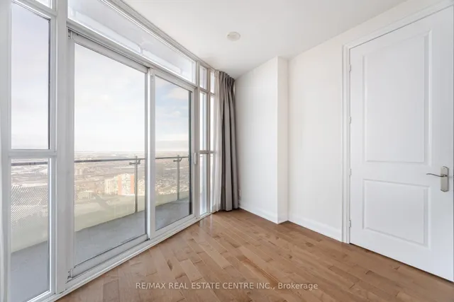 Additional image 16 of 50 Absolute Ave Unit 4908