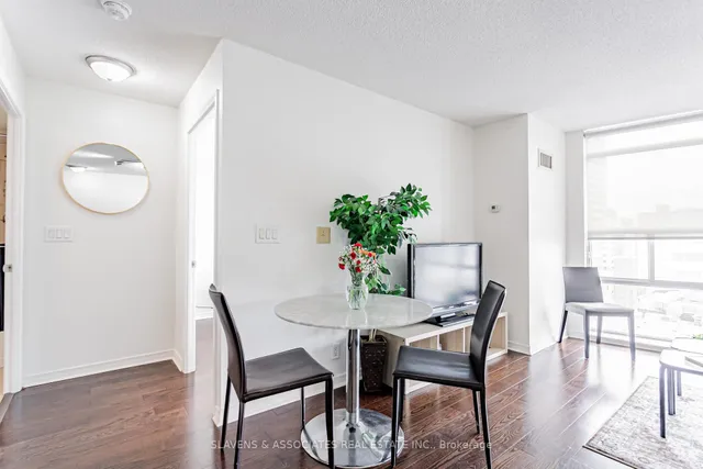 Additional image 4 of 736 Spadina Ave Unit 607