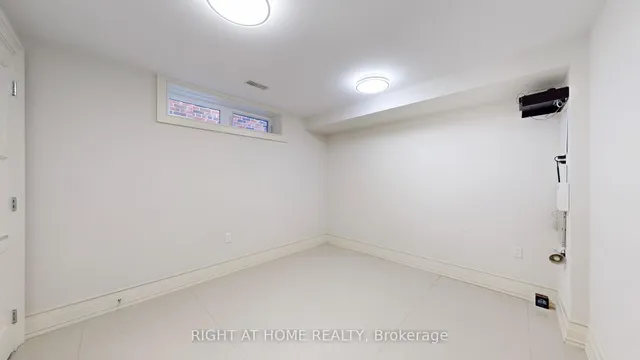 Additional image 42 of 63 Elmwood Ave