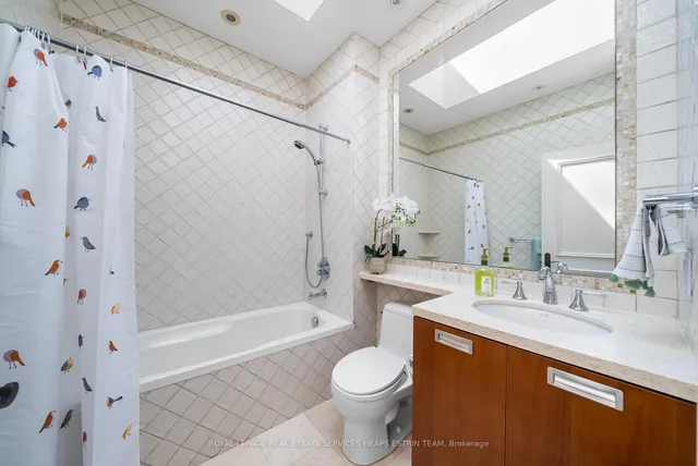 Additional image 31 of 114 Belsize Dr