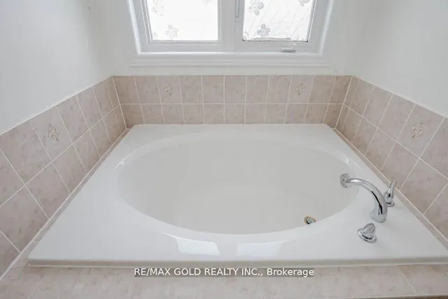 Additional image 25 of 66 Crumlin Cres