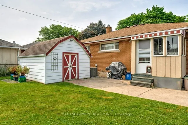 Additional image 30 of 29 Beacon Ave