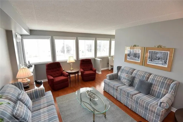 Additional image 4 of 600 Silverbirch Blvd Unit 205