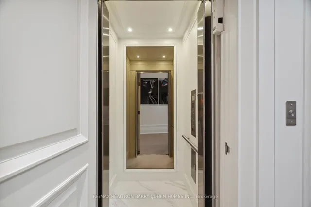 Additional image 18 of 23 Lauderdale Dr