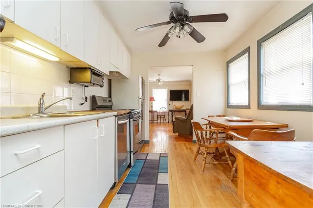 Additional image 3 of 56 East 31st St