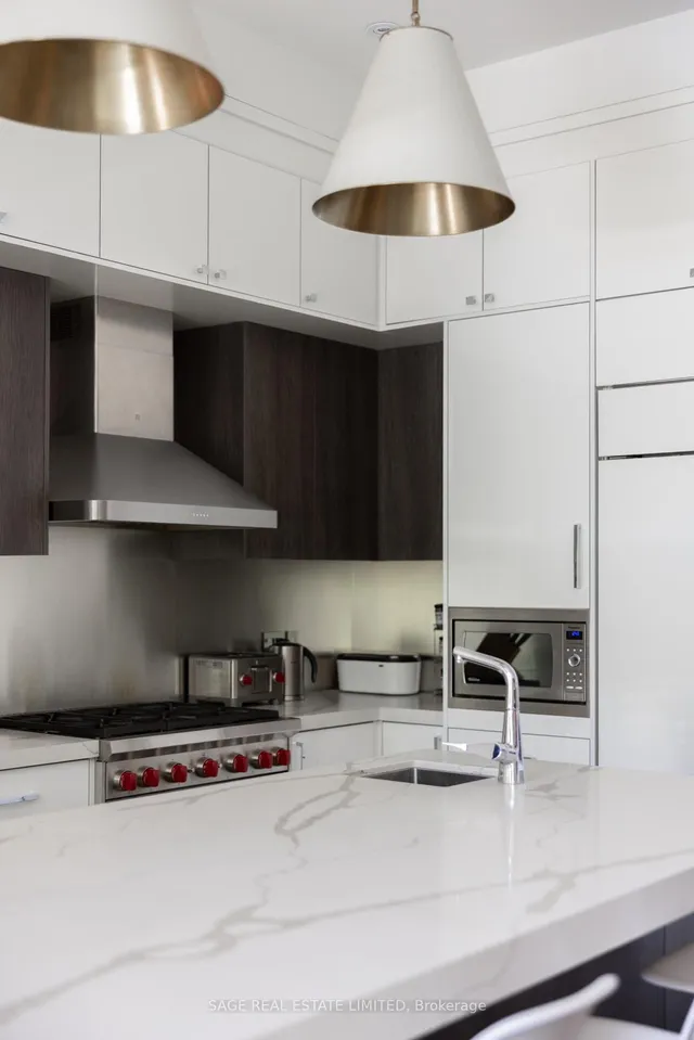 Additional image 18 of 40 Hoyle Ave