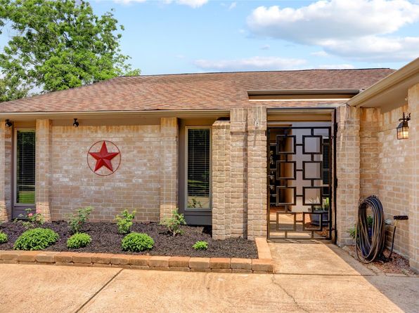 6202 Arcadian Shores Dr, Houston, TX 77084