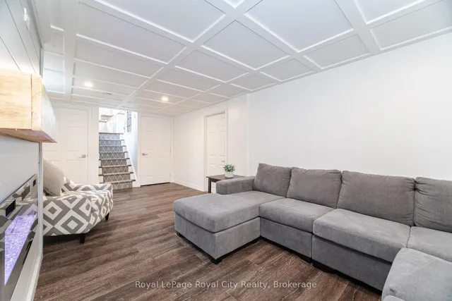 Additional image 32 of 61 Lawfield Dr