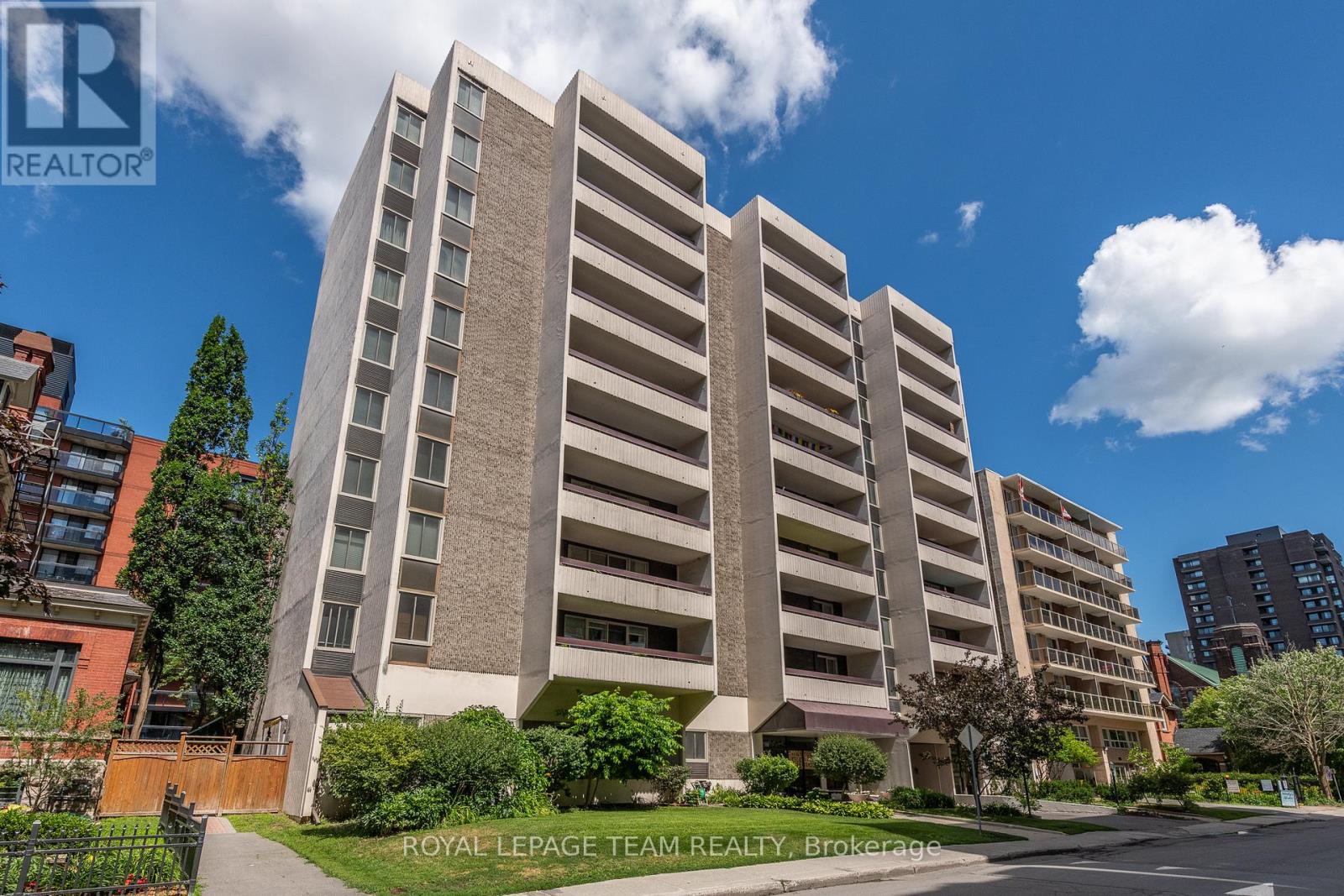 1202 - 141 SOMERSET STREET W|Ottawa, Ontario K2P2H1