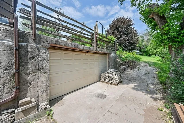 Additional image 43 of 70 Home St