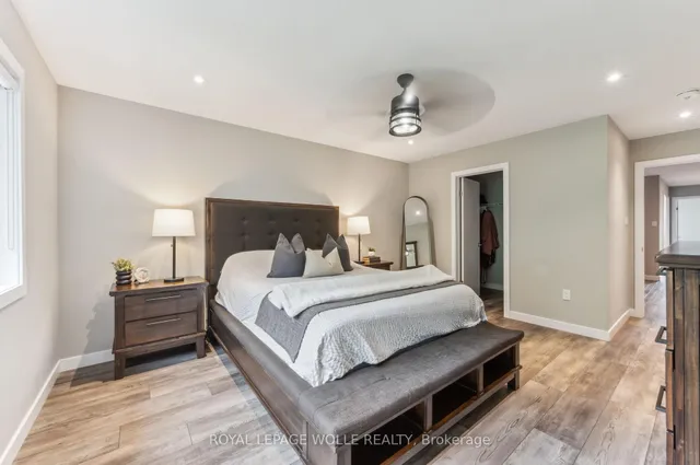 Additional image 24 of 946 Robert Ferrie Dr