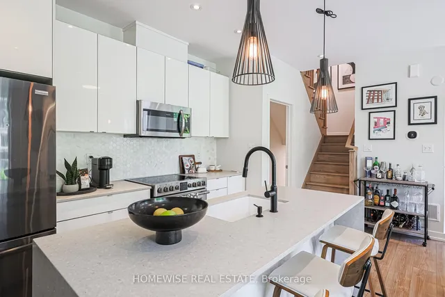 Additional image 5 of 39 Florence St Unit TH3