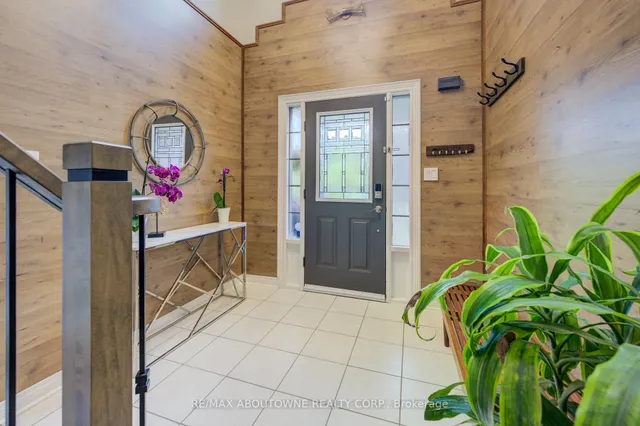 Additional image 17 of 399 RAVINEVIEW Way