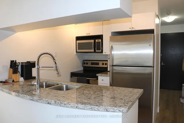 Additional image 4 of 1005 King St Unit 307