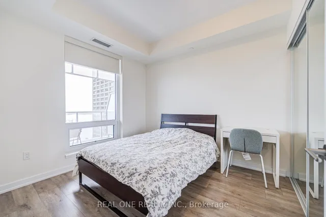 Additional image 21 of 28 Freeland St Unit 1810