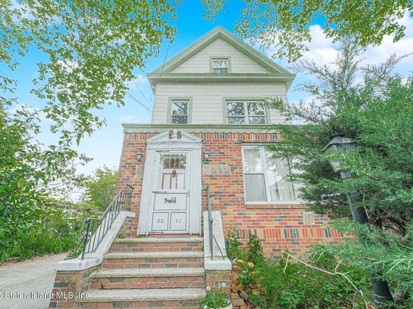 2271 W 1st St, Brooklyn, NY 11223