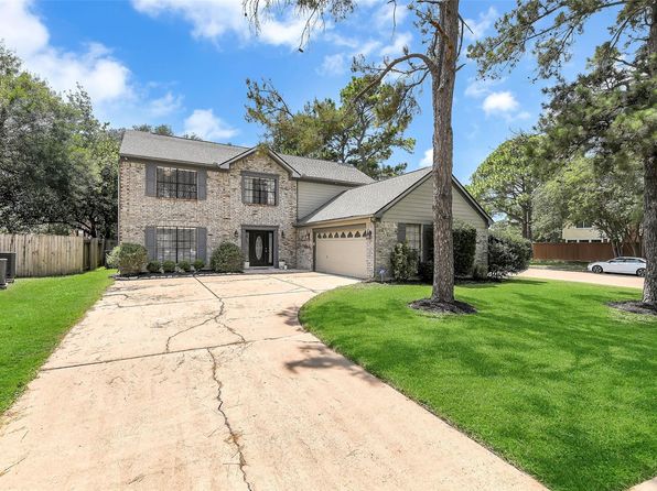 16202 Elm Point Ct, Houston, TX 77095