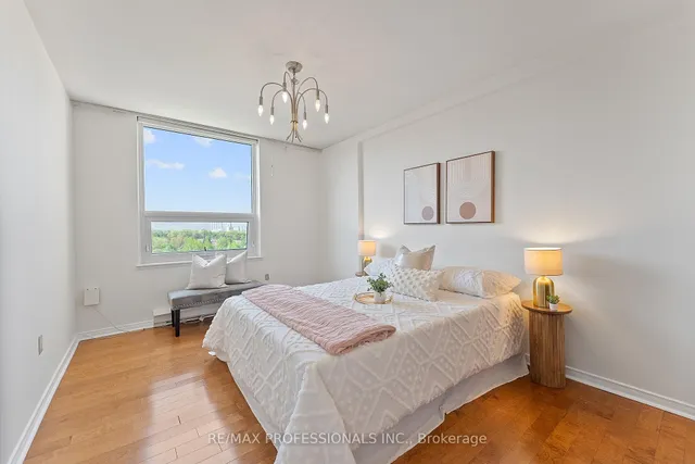 Additional image 38 of 61 Richview Rd Unit 1012