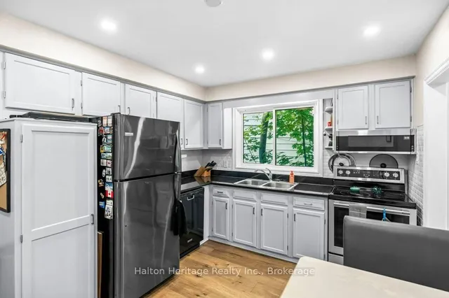 Additional image 21 of 52 Parkside Ave