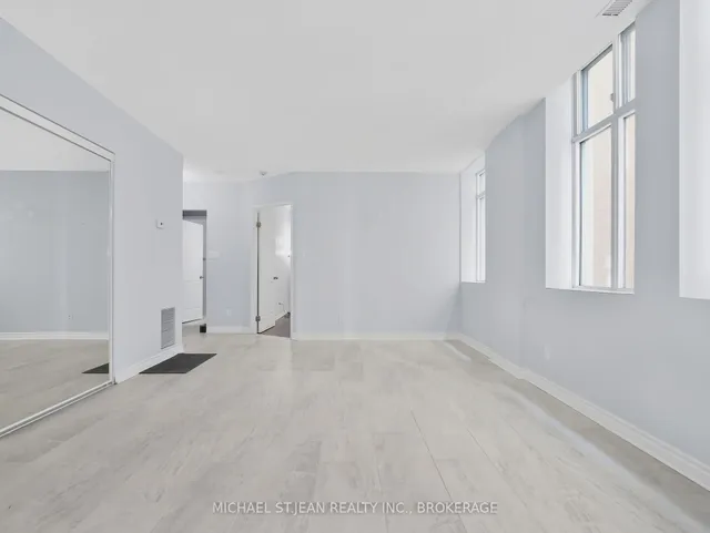 Additional image 11 of 36 James St Unit 703