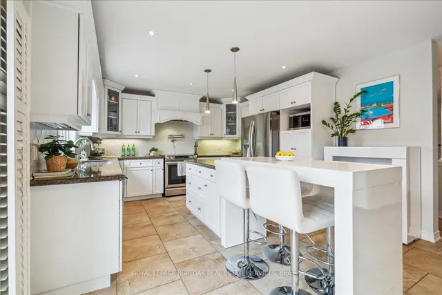 Additional image 12 of 181 Theodore Dr