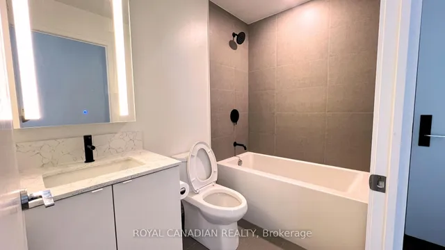 Additional image 9 of 270 Dufferin St Unit PH8