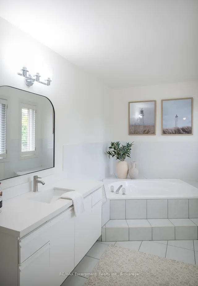 Additional image 24 of 1220 Grandview Dr