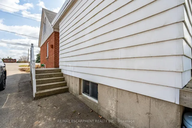 Additional image 45 of 2806 Upper James St