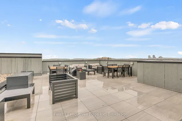 Additional image 19 of 50 Kaitting Tr Unit 304