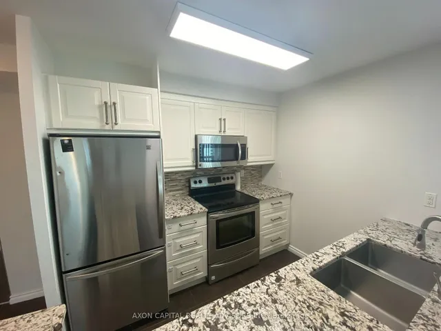 Additional image 4 of 10 Yonge St Unit 3207