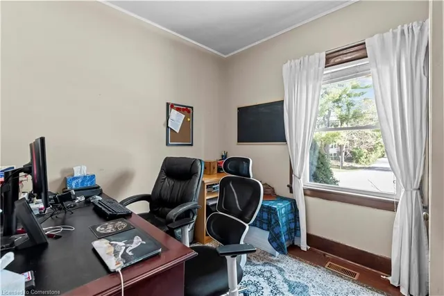 Additional image 35 of 973 Garden Lane