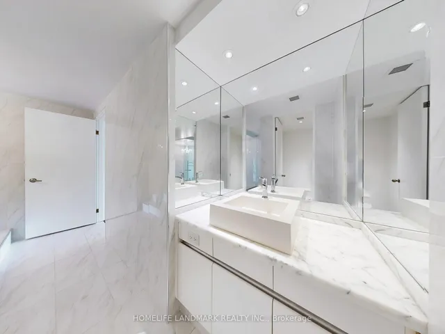 Additional image 10 of 480 Queens Quay Unit 304W