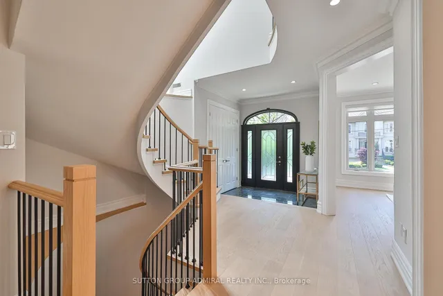 Additional image 4 of 528 Douglas Ave