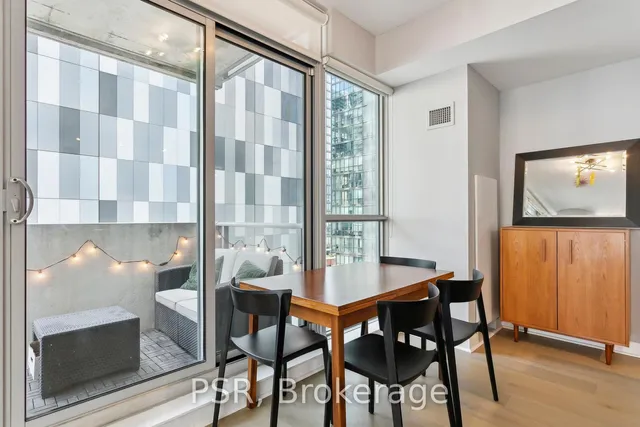 Additional image 11 of 375 King St Unit 1207