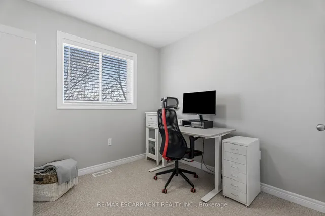 Additional image 26 of 122 DUNDAS St Unit 19