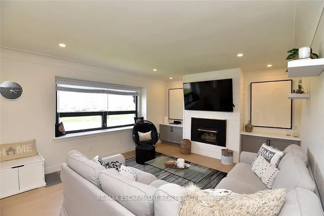 Additional image 7 of 808 Tenth Ave