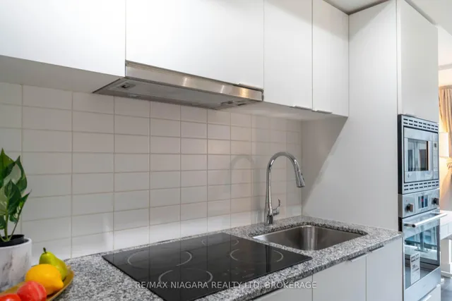 Additional image 17 of 955 Bay St Unit 2109