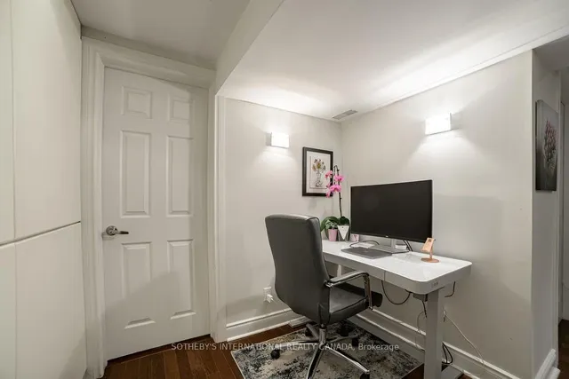 Additional image 27 of 43 Manor Rd