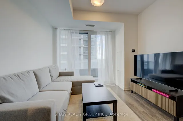 Additional image 12 of 15 Wellington St Unit 1001