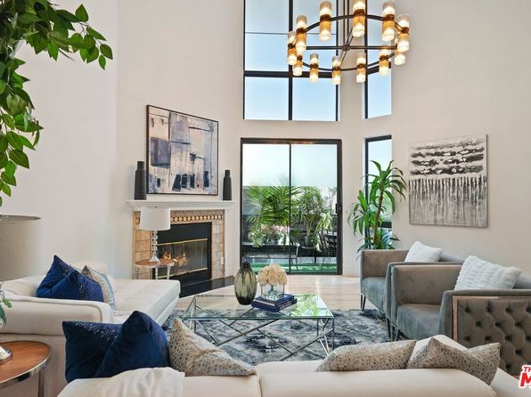 12000 Goshen Ave APT 106, Los Angeles, CA 90049