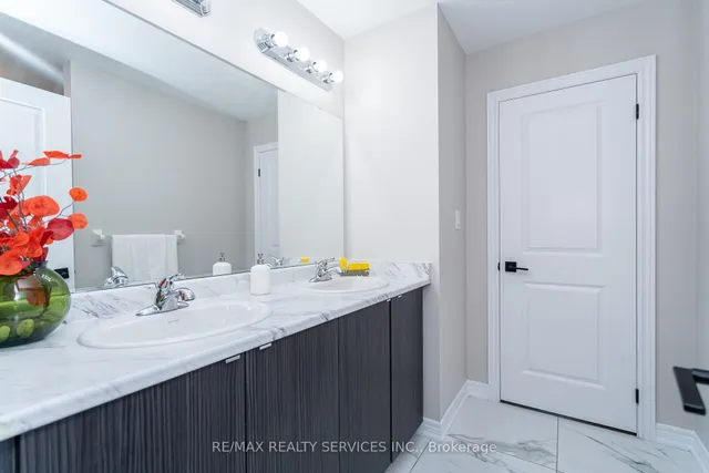 Additional image 39 of 107 Benhurst Cres