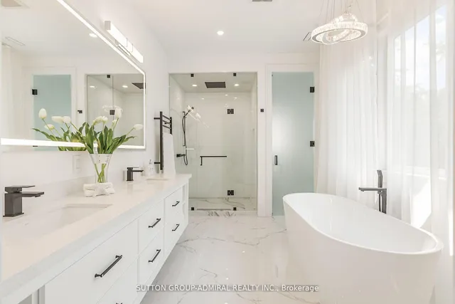 Additional image 18 of 125 Regina Ave