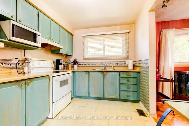 Additional image 14 of 112 Ashton Cres Unit 112