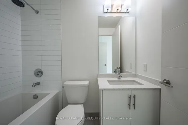 Additional image 15 of 460 Adelaide St Unit 1032