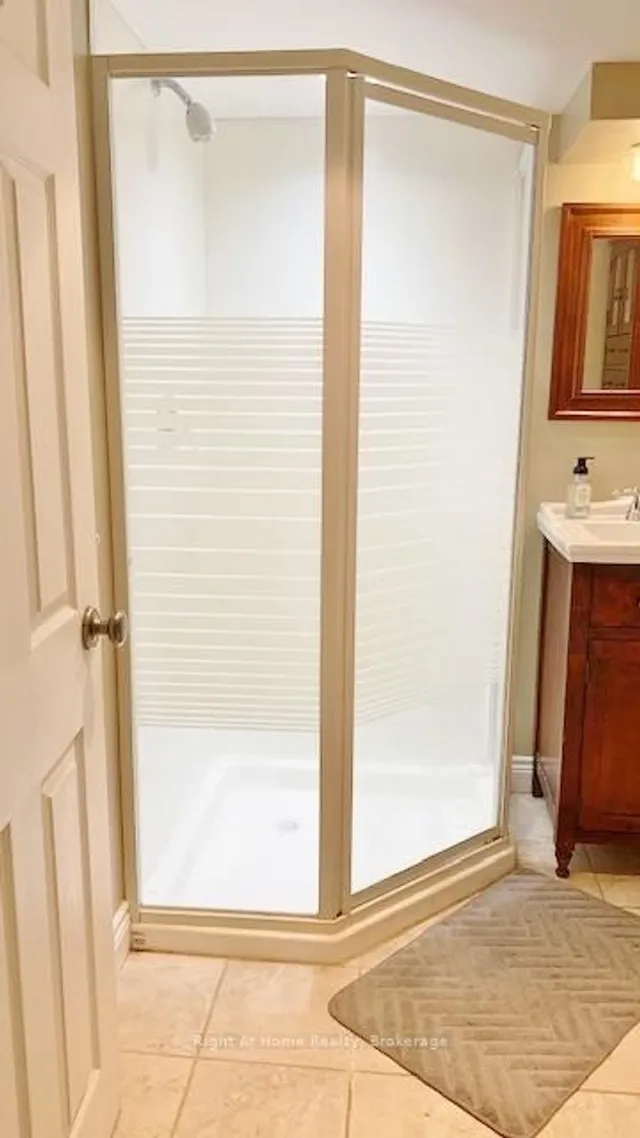 Additional image 19 of 125 Gary Ave