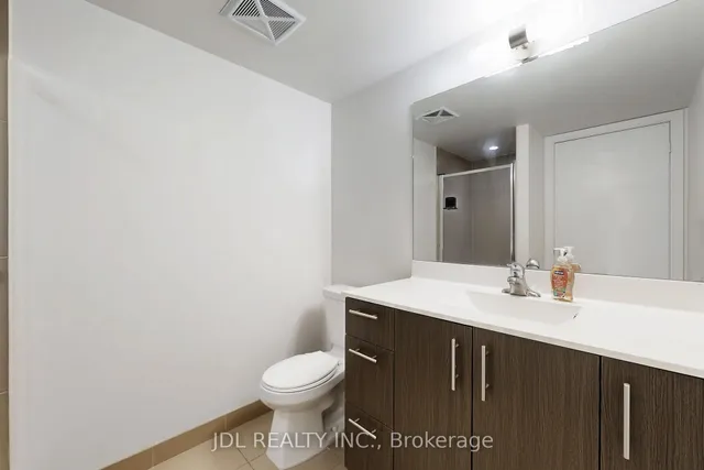 Additional image 15 of 255 Village Green Sq Unit 1402