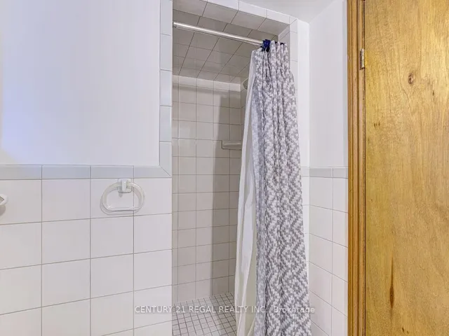 Additional image 41 of 46 Marchmount Rd